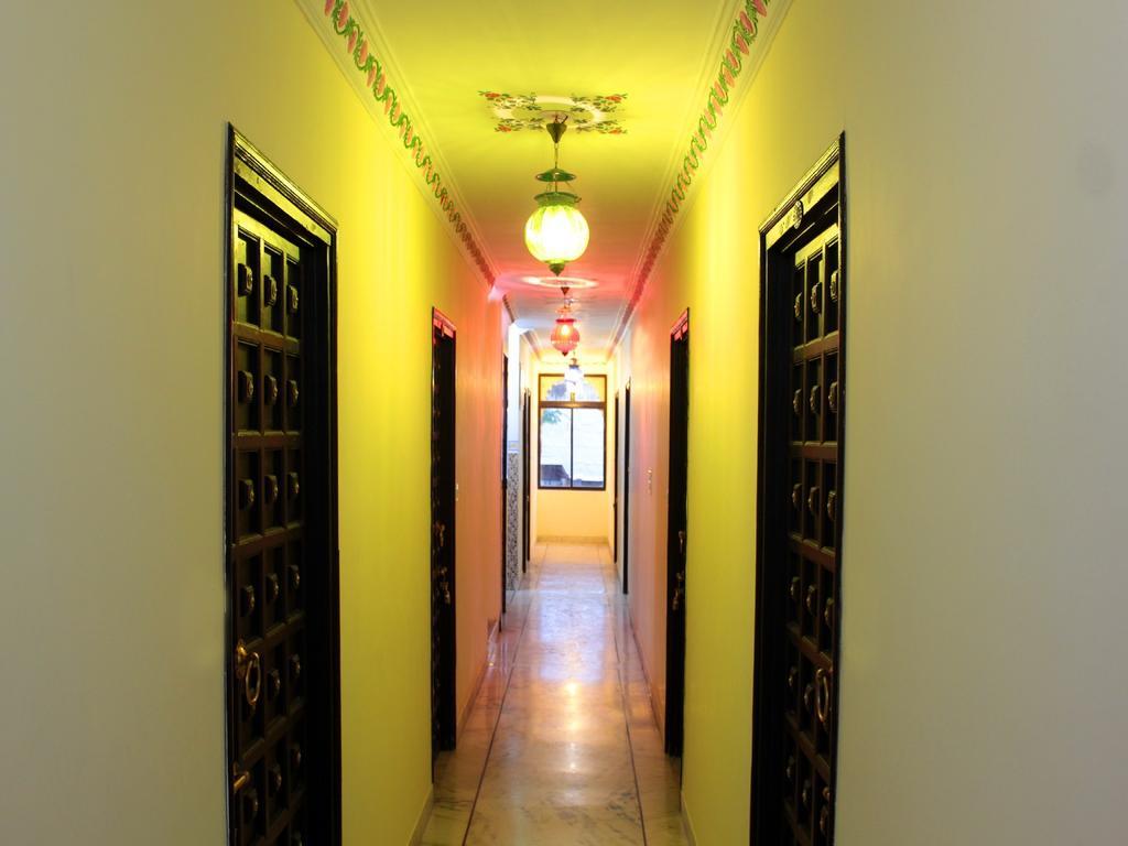 Hotel Mahima Palace Udaipur Exterior photo